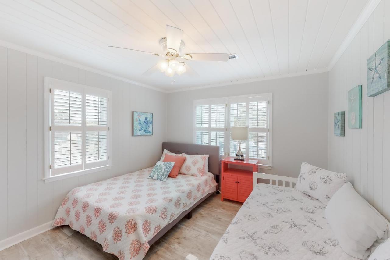 Villa Barefoot Bungalow Edisto Beach Exterior foto